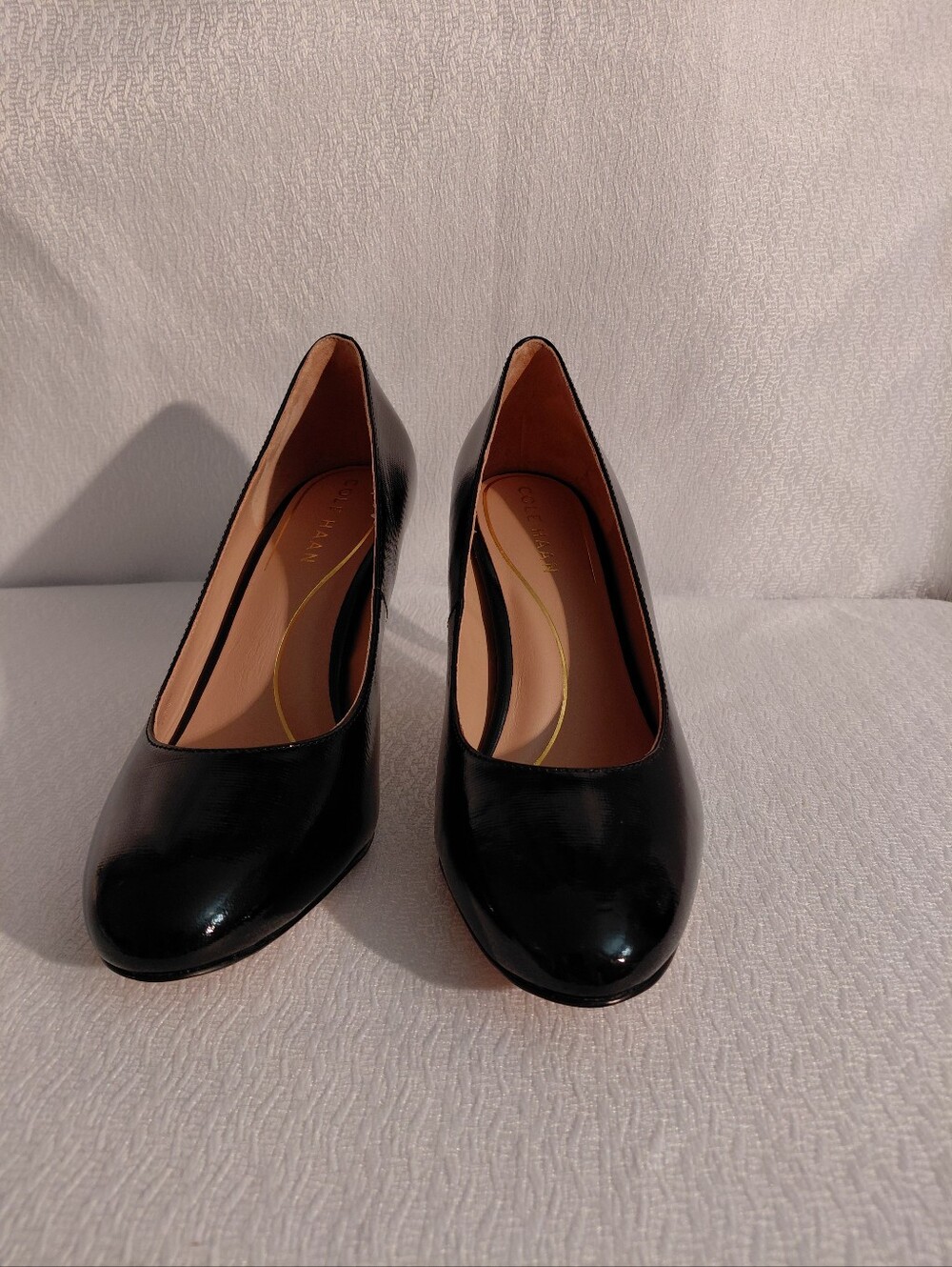 Cole Haan Classic Black Patent Leather Women's Pumps Size 7 1/2 New - Picture 2 of 7